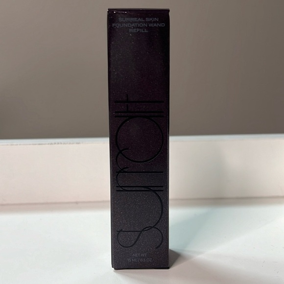 Surrat Surreal Skin Foundation Wand Refill Shade 8 (Medium/Yellow) NWT - Picture 4 of 5